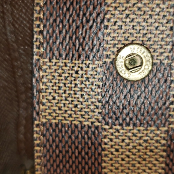 Well Loved Louis Vuitton Damier Ebene Key Cles Date codeCT0074 - Picture 10 of 16